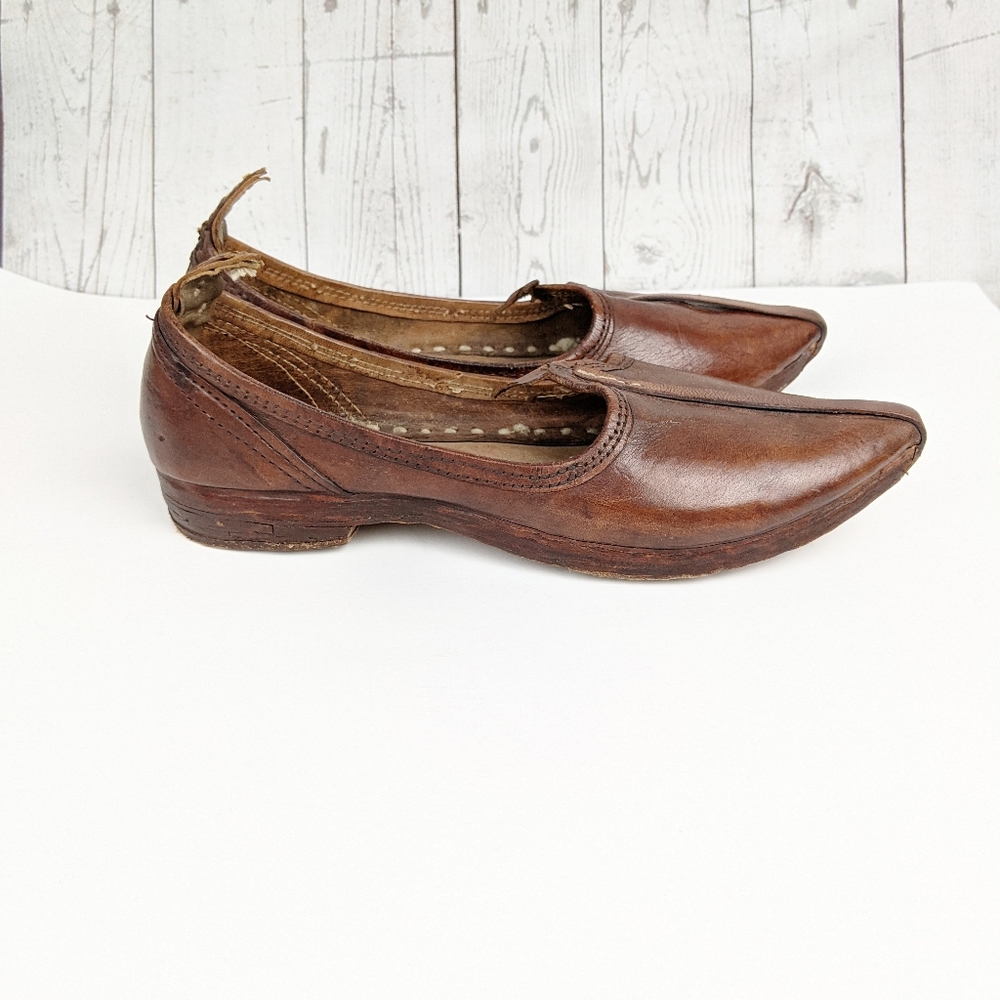 Vintage Brown Leather Authentic Handmade Shoes - Picture 2 of 10